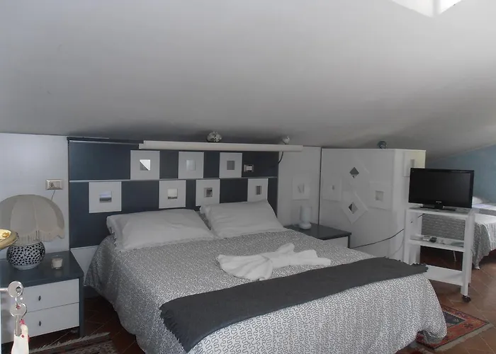 Amici Miei ホテル マリーナ・ロメア